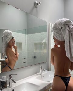 Shameless Emily Ratajkowski Showing Her Body, Posing Topless, and More